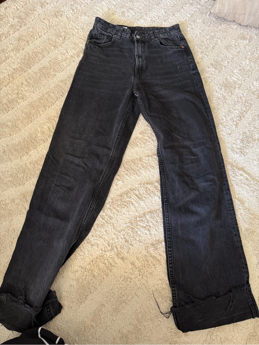 Women’s Black Straight-Leg Jeans
